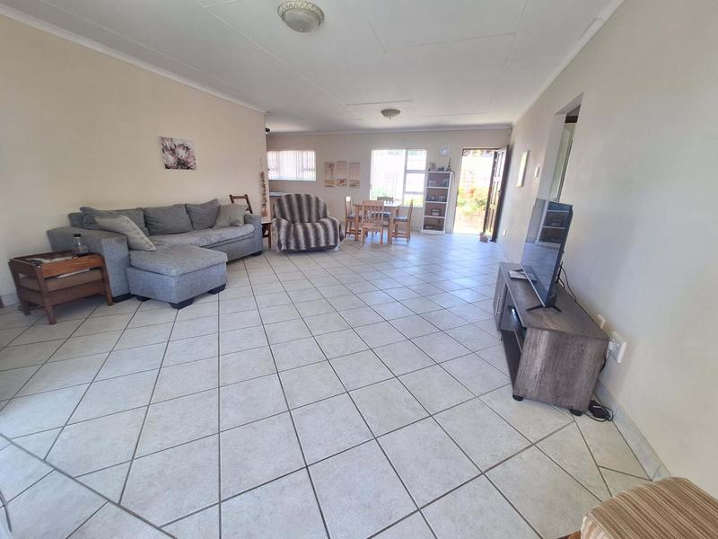 3 Bedroom Property for Sale in Fraaiuitsig Western Cape